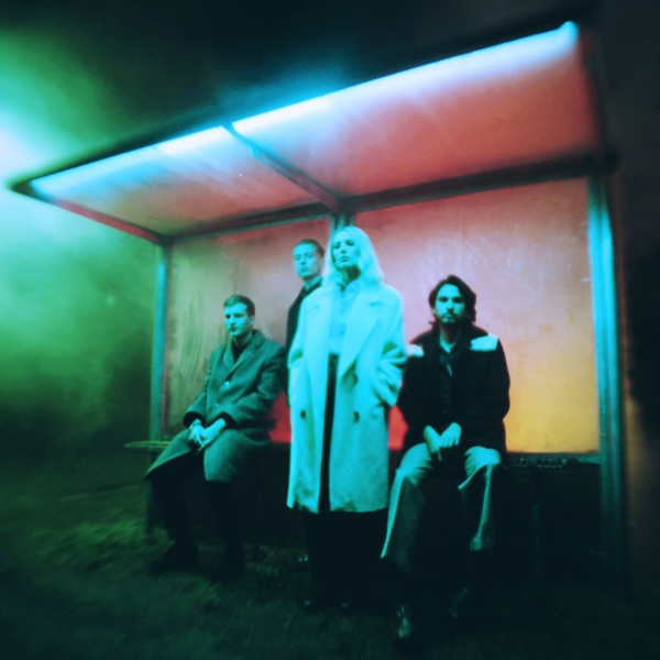 Wolf Alice publica o novo disco Blue Weekend