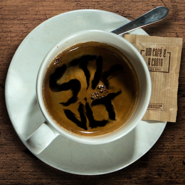 Sam The Kid - &ldquo;Um Caf&eacute; e a Conta&rdquo;
