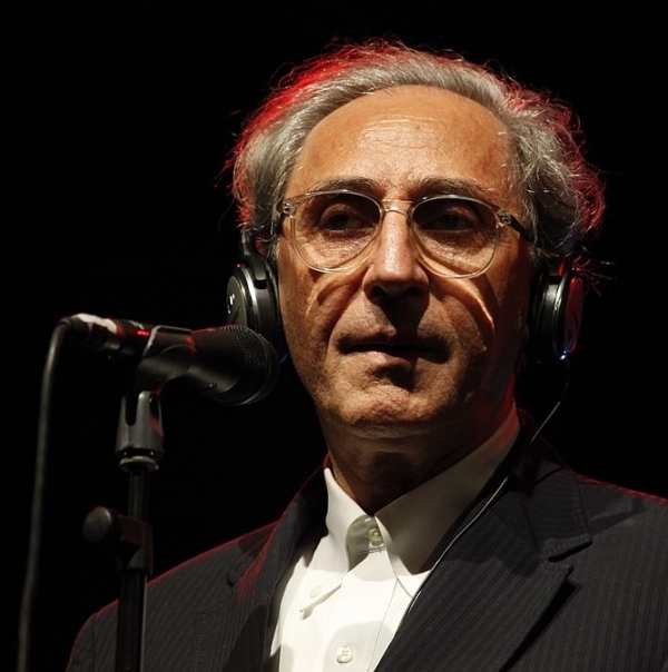 O m&uacute;sico siciliano, Franco Battiato, morre aos 76 anos