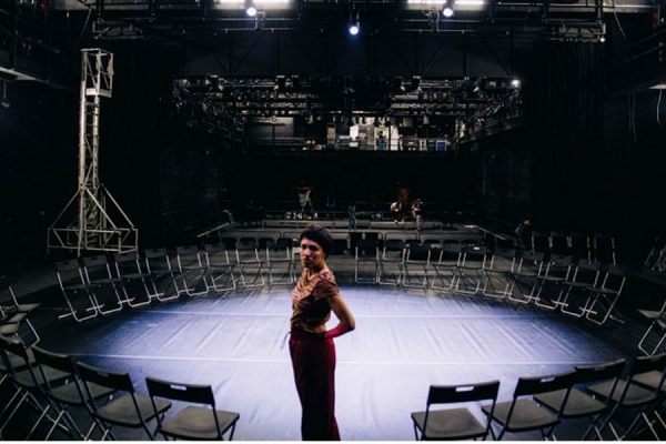 Teatro do Bairro Alto reabre ao p&uacute;blico, dia 20 de abril, com "Anda, Diana"